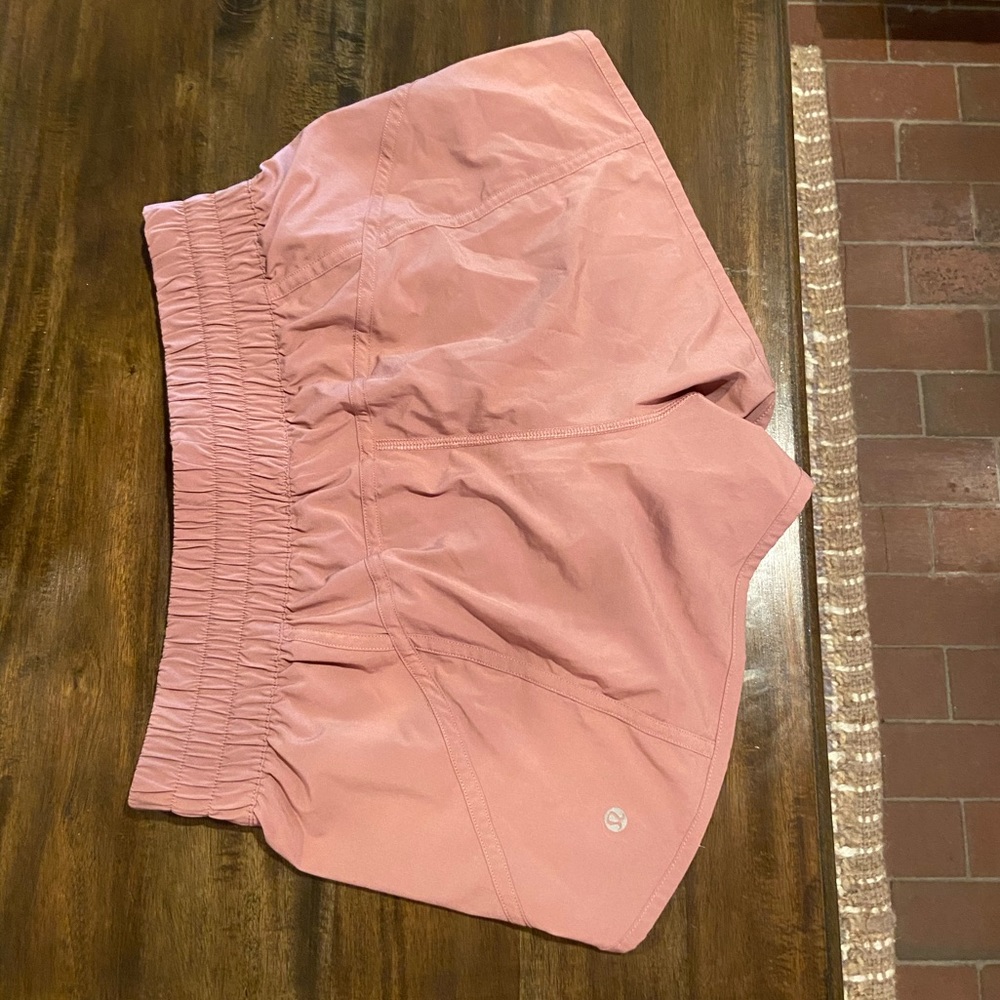 Tracker short 4”